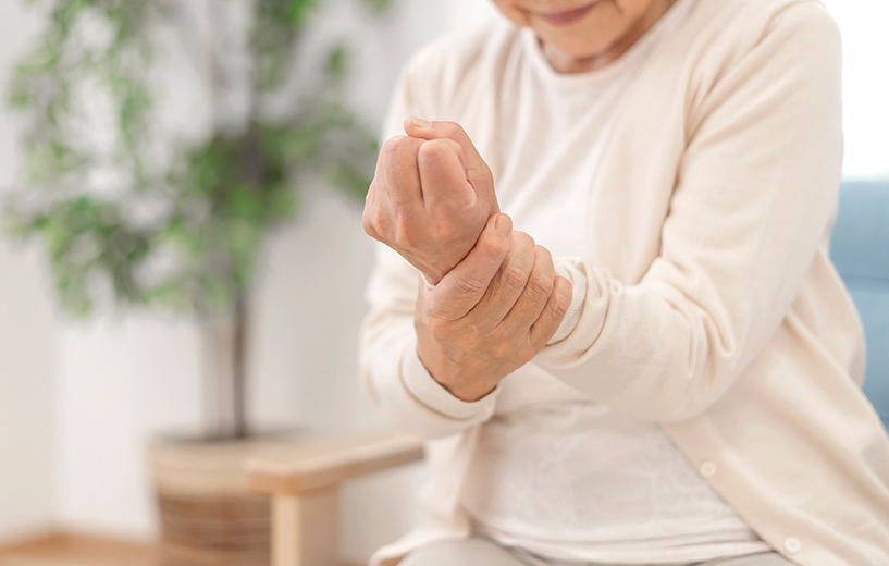 手の痛み・しびれから足の不調まで幅広い症状・病気に対応