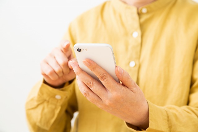 手根管症候群の原因はスマホ？